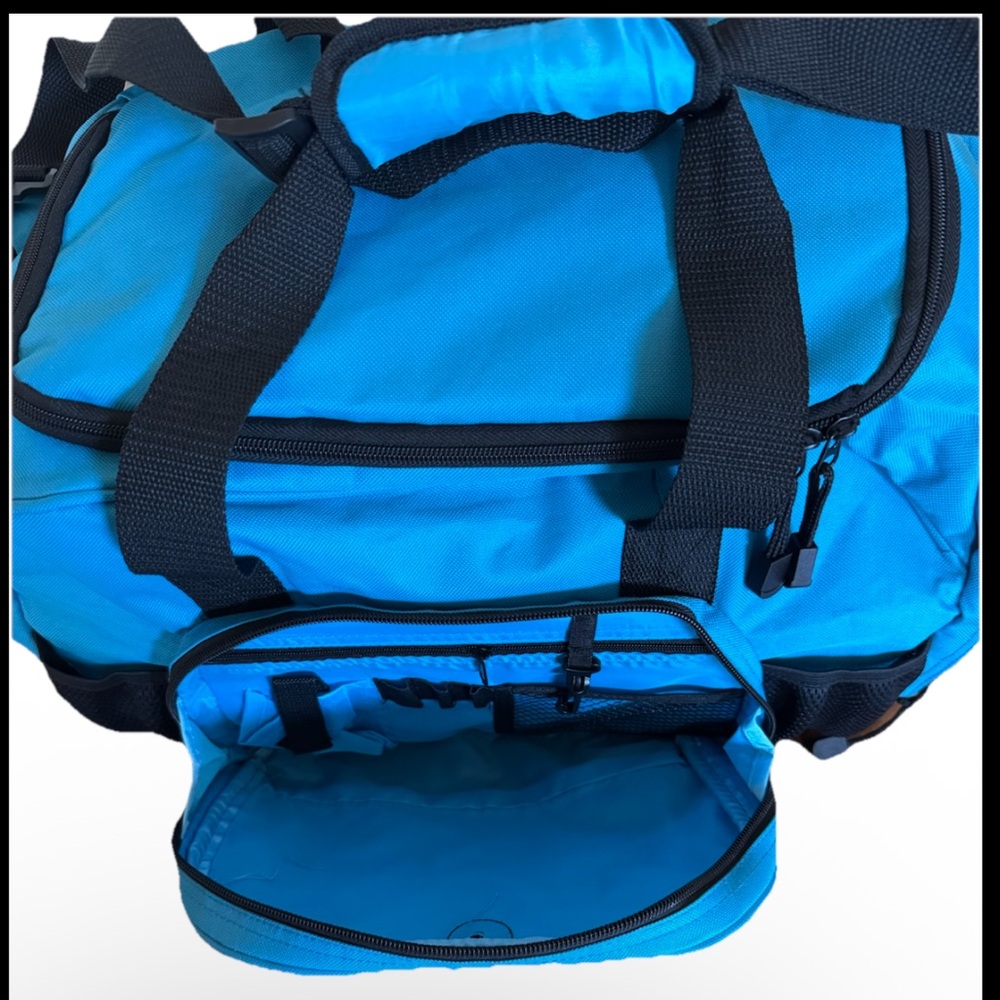Blue Duffel Bag 19” x 11” Lightweight & Spacious Gently Used Travel/Gym Bag - Picture 5 of 11